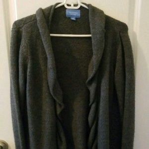 Simply Vera Sweater Size Medium